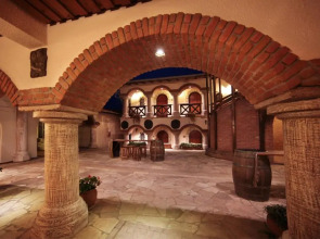 Vinifera Vineyards Hotel