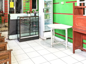 Hotel O Surya HotelNearTaman Anggrek Pkk Watansoppeng