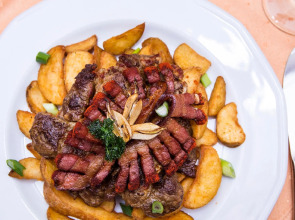 Fried Castle Hotel and Restaurant