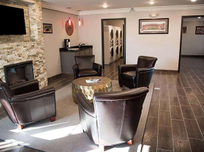 Baymont Inn and Suites by Wyndham Columbus / Near OSU