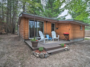 Rustic Frederic Cabin Near Cross-country Skiing!