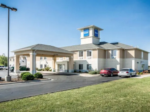 Rodeway Inn & Suites