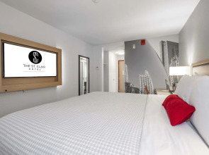 Hotel Saint Clair- Magnificent Mile