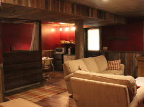 Amish Country Comfort