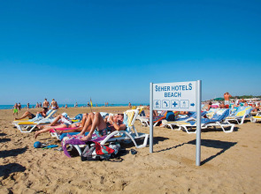 Side Story Resort & Spa