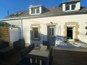 Nice House With Garden In Arradon