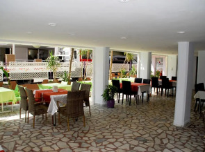 Rosella Hotels