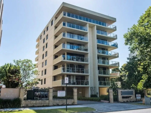 South Perth Deluxe Apartment