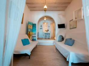 Huge villa Mykonos. Ideal for 8-12 guests