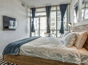New Modern - DT King W Spacious 3BR
