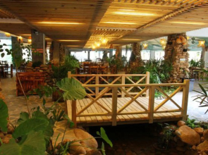 Tianfang Yuetan Hot Spring Resort