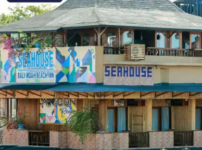 Seahouse Bali Indah Beach Inn