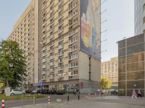 Beige Apartment Near Center by Renters