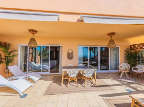 Malibu B2 - Luxury 2BR by Rafleys, Panoramic Sea Views, 7 mins Walk to the Beach