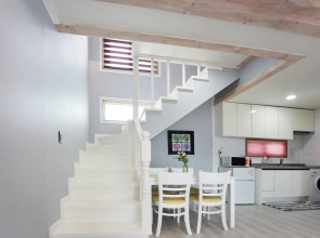 Airport 8Km, Ocean view 203 (Purple Love Room)