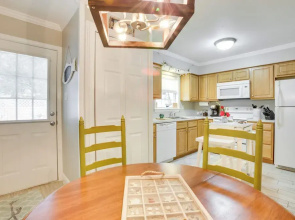 Old Town Bay St Louis Townhome: Walk to Beach