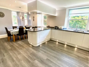 Torbay Rise - With Pool hot tub Sauna gym Games Cinema Room sea Views