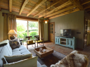 Beautiful Holiday Home In Lage Mierde near Forest