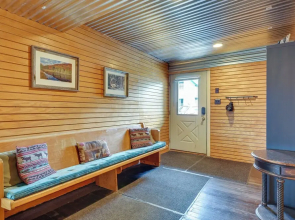 Spacious Old Forge Condo w/ Patio & Fire Pit!