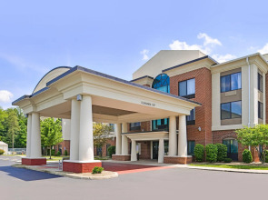 Holiday Inn Express & Suites North Lima by IHG