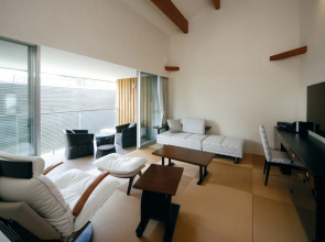 Four Seasons Yuzawa Quattro