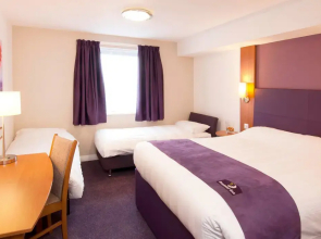 Premier Inn Wigan (m6, J25)