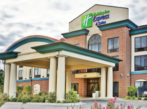 Holiday Inn Express Hotel & Suites Dyersburg by IHG