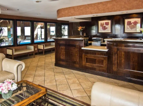 Christopher Inn and Suites