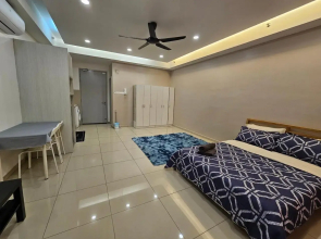 Hill 10 Residences I-City by Beestay