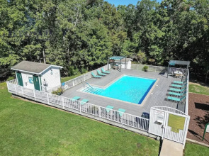 Porto Cima w/ Game Room, Dock, Boat Slip, Kayaks, Lakeside Fireplace & Hot Tub