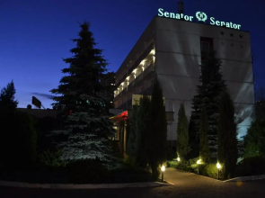 Hotel Senator