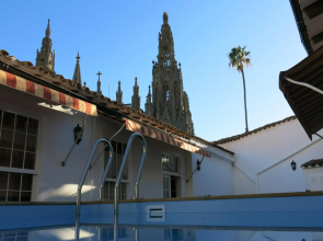 Casona Gildana: Historia, Patrimonio/E-working