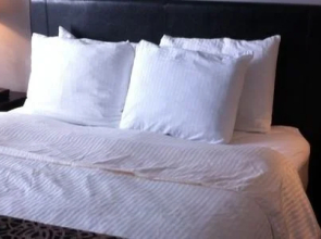 801 Polaris Apartments