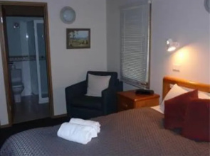 Alpenhorn Lodge