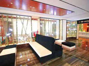 Hunchun Eurasian Hotel (Ouya Yanbai Shopping Center International Passenger Transport Station)