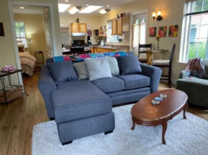 Red Roof Inn Cottage