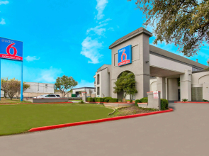 Studio 6 San Antonio, TX - Airport