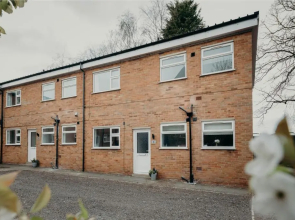 Near Hinckley Centre, sleeps up to 6, spacious ground floor apartments with secure parking