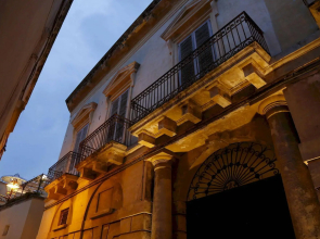 Personè Palace
