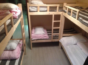 Guiyang That Year Of February Youth Hostel