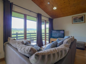 Glenview Chalet Park No 2