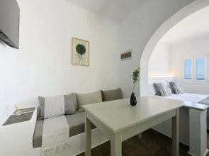 Phaedrus Living Paros Cycladic 4