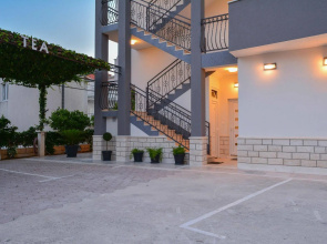 Luxury Apartments Villa Tea