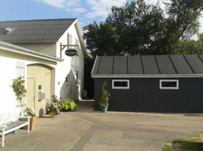 Holmegaard Bed & Breakfast