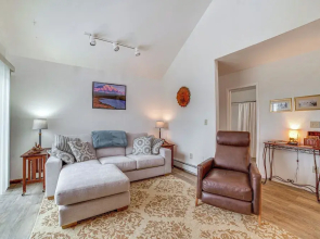 Cozy Anchorage Vacation Rental Near Hospitals!