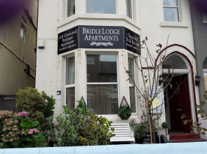 Bridle Lodge Apartments