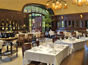 Курорт Paris Las Vegas Resort & Casino