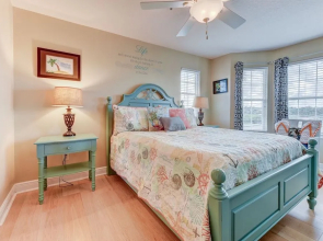 Seas the Day by Distinctive Beach Rentals