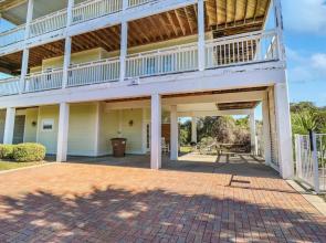 Sea Breeze Manor