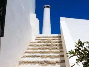 Perlegiannika Houses